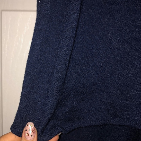 Crochet navy blue tank, very flowy and whimsical - Picture 2 of 3